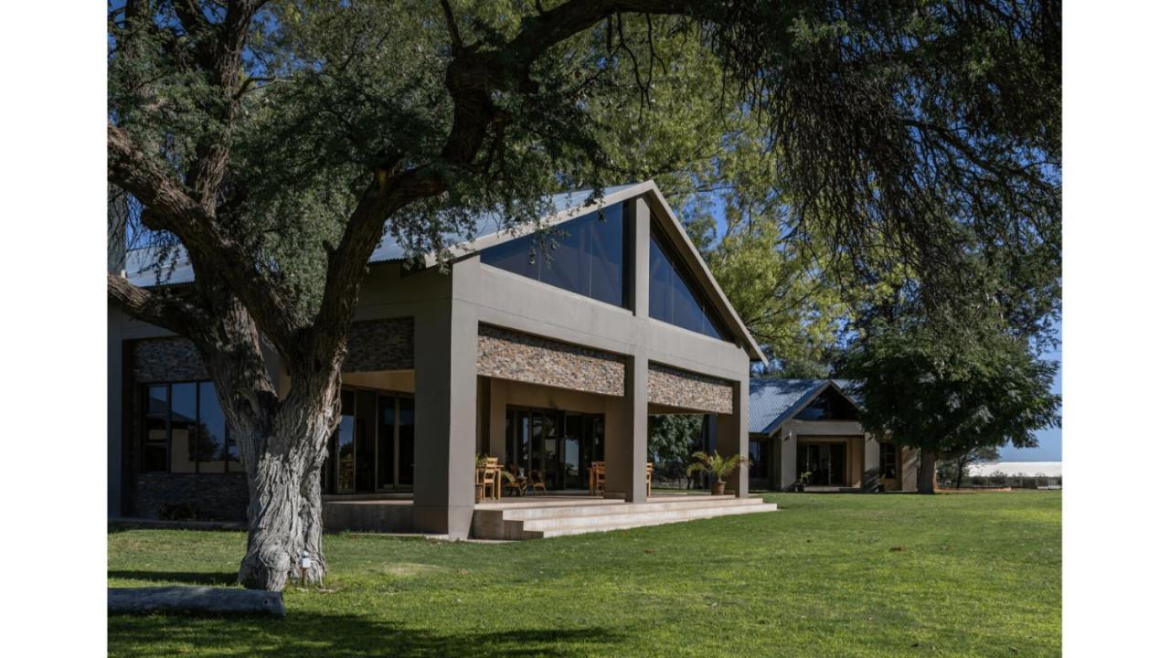 Sandune Game Lodge Gobabis Esterno foto