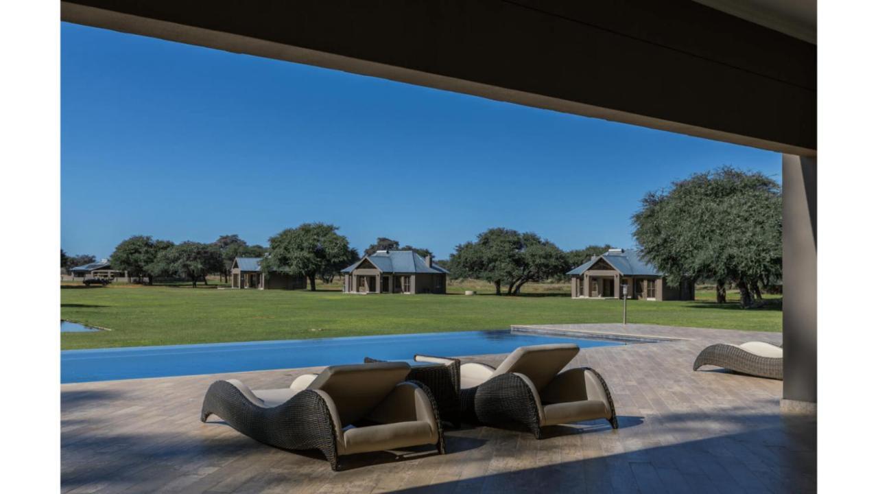 Sandune Game Lodge Gobabis Esterno foto